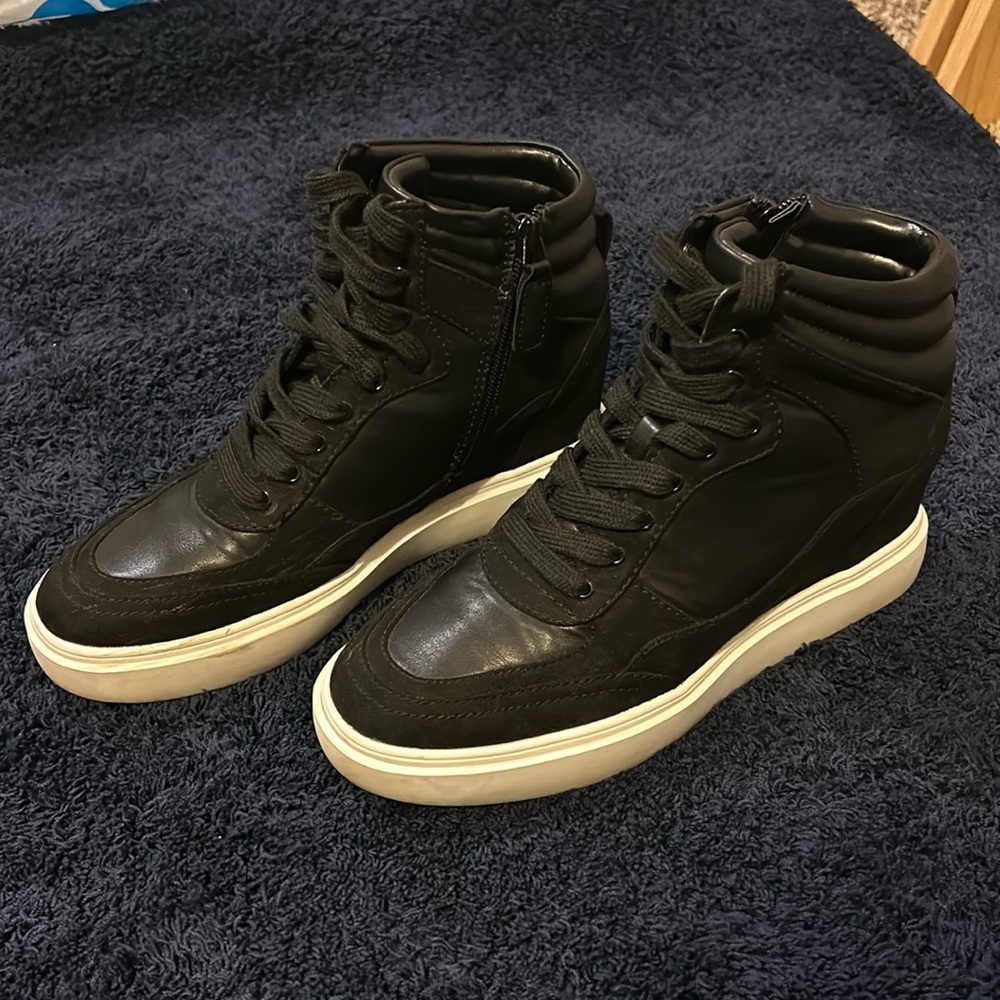 JENNIFER LOPEZ Platform Black High-Top Sneaker Wedge Size 8